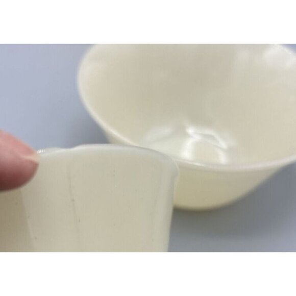 4 Vintage Fire King Ivory 6 Oz Custard Bowl Dish Set Flared Rim - Picture 4 of 4